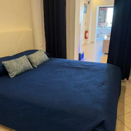 Domussolis - Casa A 2 Passi Dal Mare Apartament *