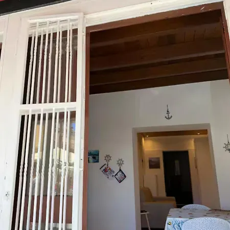 Apartamento Domussolis - Casa A 2 Passi Dal Mare Palermo